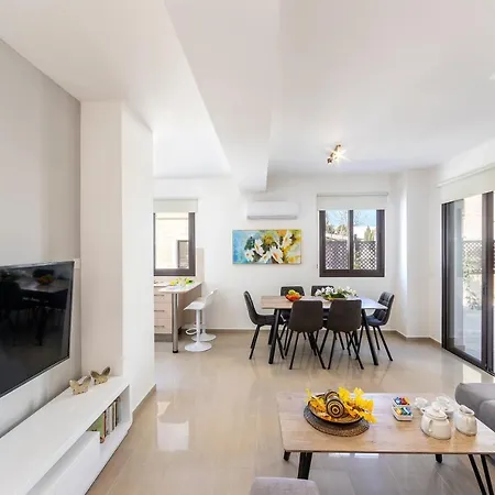 Protaras Angela Nefeli Paralímni